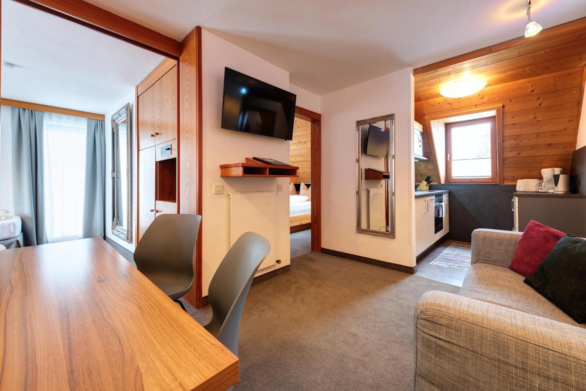 Hotel Pension Kirchplatz St Anton am Arlberg Eksteriør billede