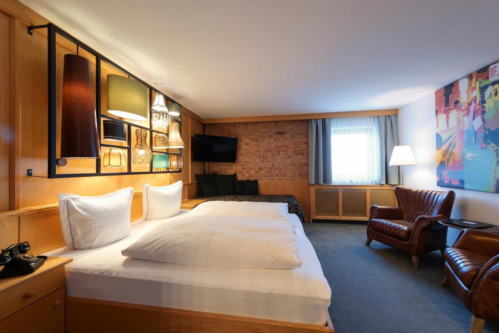 Hotel Pension Kirchplatz St Anton am Arlberg Værelse billede