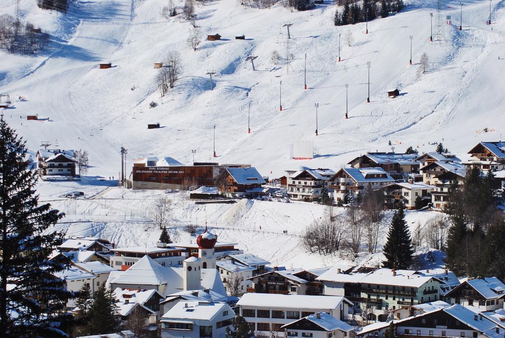 Hotel Pension Kirchplatz St Anton am Arlberg Eksteriør billede